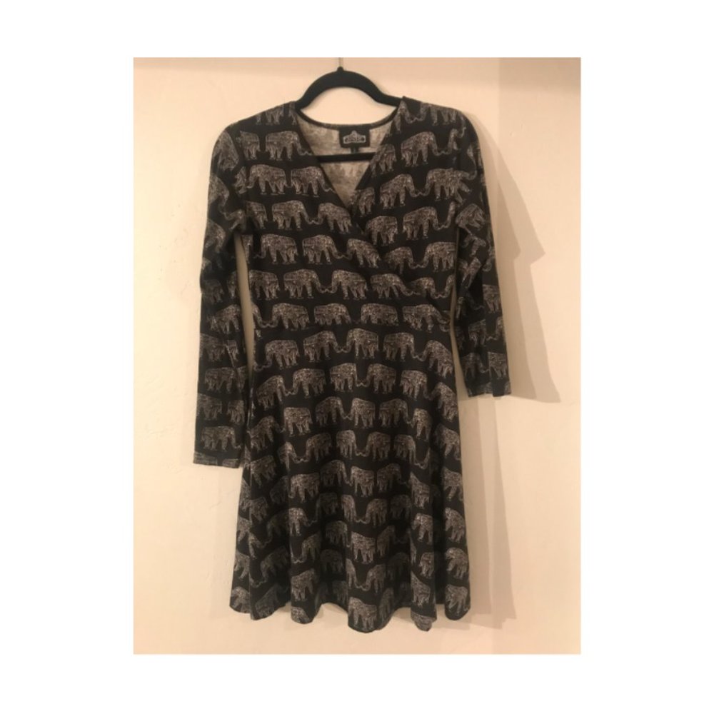Cute & Comfy Elephant Patterned Long Sleeve Dress